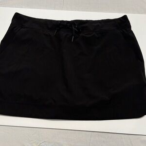 GAIAM Black Athletic Skort with Drawstring